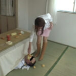 『フェチ』 美人教師のブーツ踏み潰し 「DUGA」