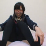 『フェチ』 黒タイツめがね女子○生の臭いとツバ 「DUGA」