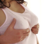 『フェチ』 オトナノふぇち 「ノーブラぽっち×勃起ちくび」 「DUGA」