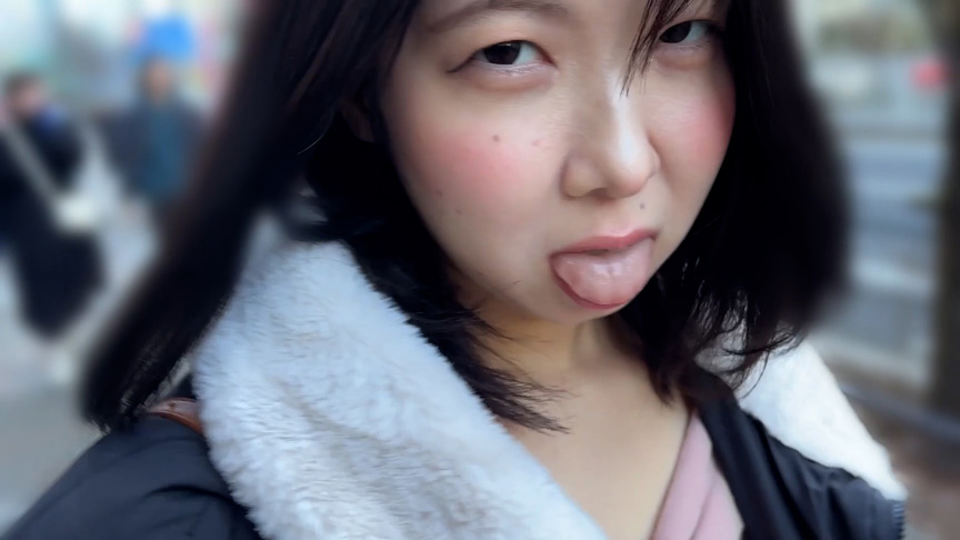 『フェチ』 M男が街中で女性に声をかけてキスさせてもらう みりな 「D...