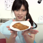 『フェチ』 咀嚼フェチ！可愛い女の子がチキンをくちゃくちゃする 「DUGA」