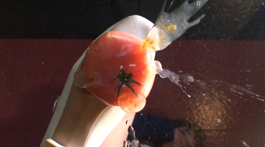 『フェチ』 美人女子大生のパンプスでフードクラッシュ 「DUGA」