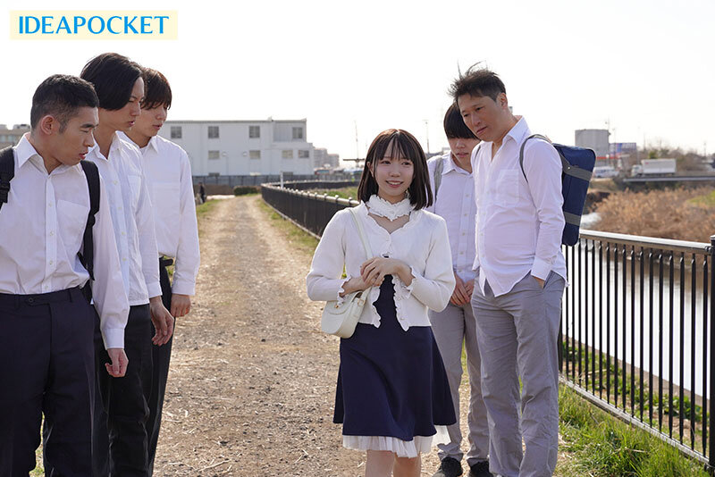 「フェチ」 見た目は少女、中身はビッチな合法ロリ女教師は生徒をロリコン...