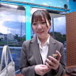 「フェチ」 濡れグッチョ肉肉！全身ストッキングエステ皮膚呼吸できず窒息失神！ローションまみれで体験する性感発情マッサージで感度がバグってイキ潮噴射！中出し＆顔射撮って出しマジックミラー号～さやか編～ 『FANZA』