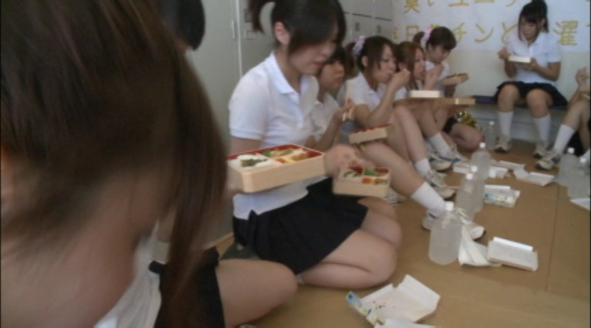 『フェチ』 チアリーディング部のムレムレ太もも＆ソックスの実態 「DU...