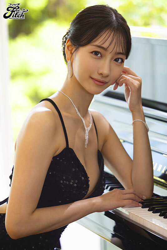「フェチ」 世界が注目した美しき天才ピアニスト 早瀬すみれAVデビュー...