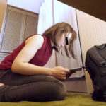 『フェチ』 控室屁こき 待ち時間にこっそりガス抜き2 「DUGA」