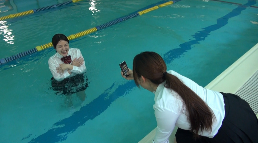 『フェチ』 水泳×映像写真×生徒会 「DUGA」