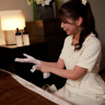 「フェチ」 【AKNRフェティシズム】 神技ゴム手袋コキでチンポコ我慢できない！！「もう発射していいすか？」 精液まで飲んでくれるゴム手袋メンエス店 『FANZA』