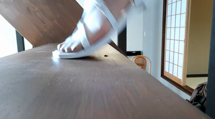 『フェチ』 階段で虫けらをゴミのようにサンダルで踏み潰すOLみく 「D...