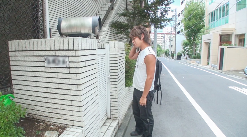 『フェチ』 久々に実家帰ったら民泊施設になってた 母娘3人に中出し 「...