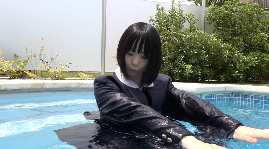 『フェチ』 水泳補修は制服希望 「DUGA」