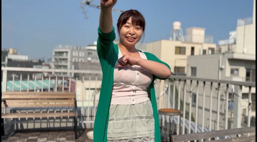 『フェチ』 むちむち巨乳Mちゃんの野球拳 「DUGA」