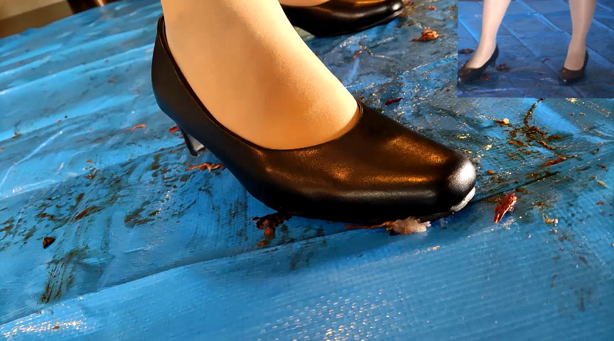 『フェチ』 魔法少女でみくちゃんのパンプスでザリガニCRUSH VOL...