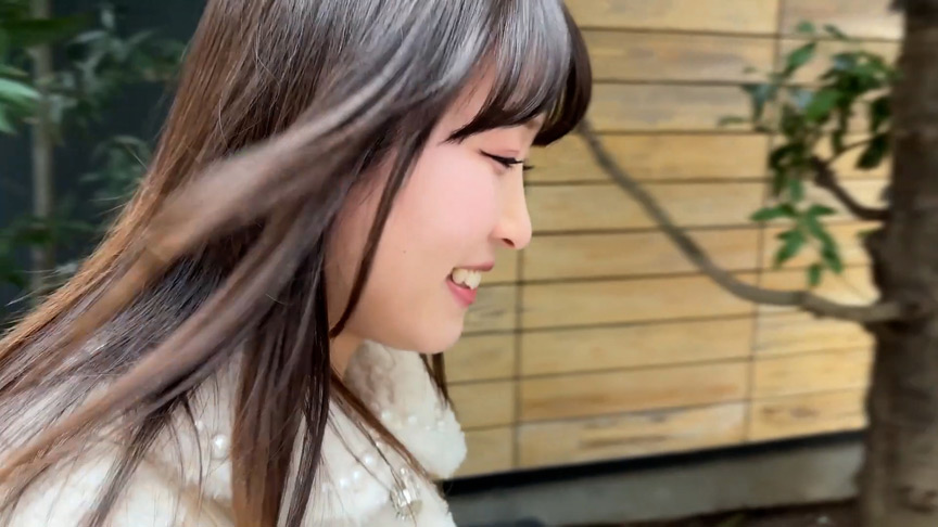 『フェチ』 ももなちゃんが上半身裸で濃厚鼻フェラ 「DUGA」