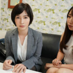 「フェチ」 こんなところでおっぱい誘惑！？ バレたらマズい、声も出せない状況で誘ってくる巨乳痴女お姉さんの背徳スリルパイズリ 奥田咲 『FANZA』