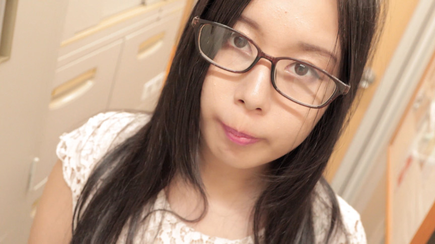 『フェチ』 爆乳女子の圧倒的鼻穴ほじくりフェラ 塚田詩織 「DUGA」