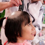 「フェチ」 妄想アイテム究極進化シリーズ 無様エロ洗脳アプリスピンオフ ガチ丸坊主編 ～無様なスキンヘッドになる不幸が降りかかり洗脳が進むと羞恥芸も全力でやってしまう女に改変～ 『FANZA』