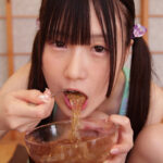 『フェチ』 あむの食事はほぼセルフイラマ（笑） 「DUGA」