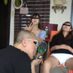 『フェチ』 ピンヒールサンダルと生足で魚など食材を踏み潰しまくる 「DUGA」