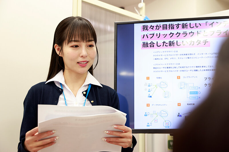 「フェチ」 あざとく男にすり寄ってくる女子社員 ピンク色の舌を絡めて誘...