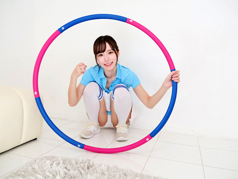 「フェチ」 シコシコしながらエクササイズ！ パンチラインストラクター挑...