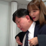 「フェチ」 友田さんのパンスト脚がエロ過ぎて脳みそがとろけそう 友田彩也香 『FANZA』