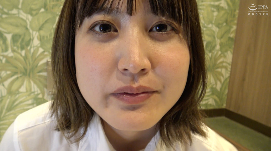 『フェチ』 神アングルで激カワ美女のとってもレアな口内観察！ 「DUG...