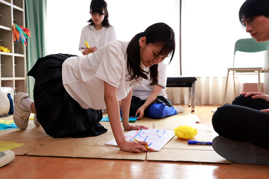 『フェチ』 胸チラしている姿に発情しちゃった俺 前田美波 「DUGA」