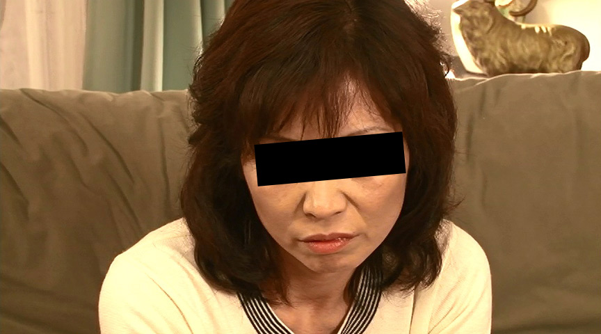 『フェチ』 熟女に叱られたい願望 厳しく優しく睨まれながら 「DUGA...
