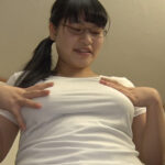 『フェチ』 爆乳すっぴん地味子 あすか 19歳 Iカップ98センチ 「DUGA」