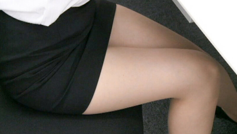 『フェチ』 オフィス制服OL 日常的ミニスカパンスト脚 「DUGA」