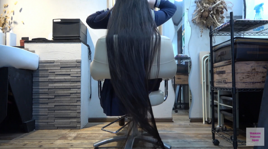 『フェチ』 黒髪スーパーロングヘア女子○生 先生と禁断ヘアカット 「D...