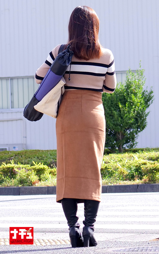 『フェチ』 スカート巾着尻で助けを求められても我慢できない！2 「DU...