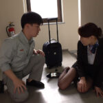 『フェチ』 キャビンアテンダントの無防備なパンスト姿に大興奮！4 「DUGA」