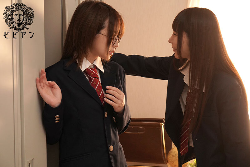 《ギャル》 昔バカにしていた陰キャ女子と大学でまさかの再会！ 有名ヤリ...