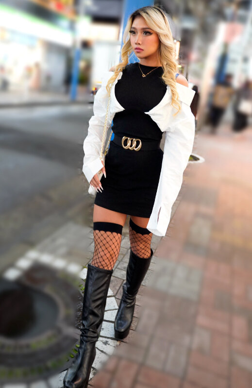 《ギャル》 完全昏●-4名- れな・清純文学少女 ルミナ・爆乳日焼けギ...