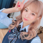 《ギャル》 【小柄ロリ】ギャルJ● 学校帰り制服姿のままコンビニに連れ込んでしゃぶらせる！感じまくりマ○コに生挿入で背徳感たっぷり中出しSEX 『FANZA』