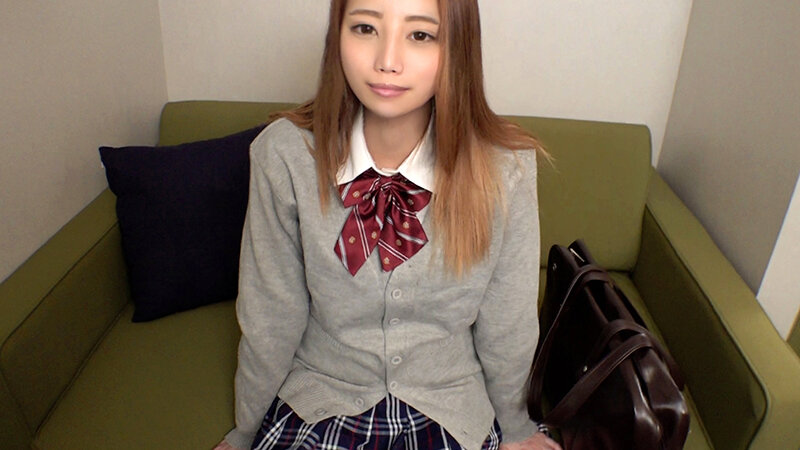 《ギャル》 幼児体形のつるぺたギャルももかちゃん 裏垢パパ活で媚薬ロー...