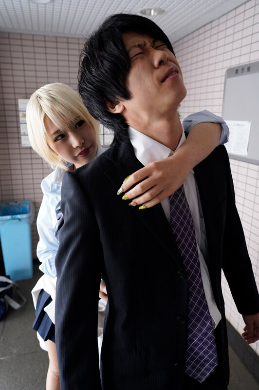 《ギャル》 金髪ショートカットのギャルJ系に監禁されて、ざこざこざぁ～...