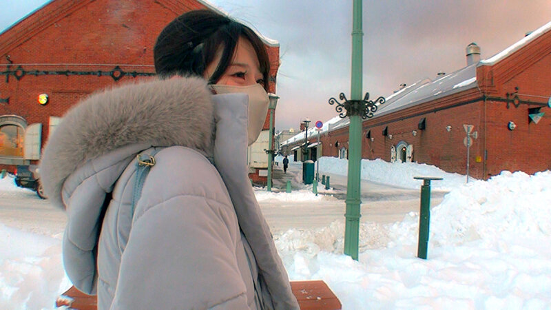 《ギャル》 隠匿スケベ女子2名確保「クール女子装ってますけど毎日エロ妄...