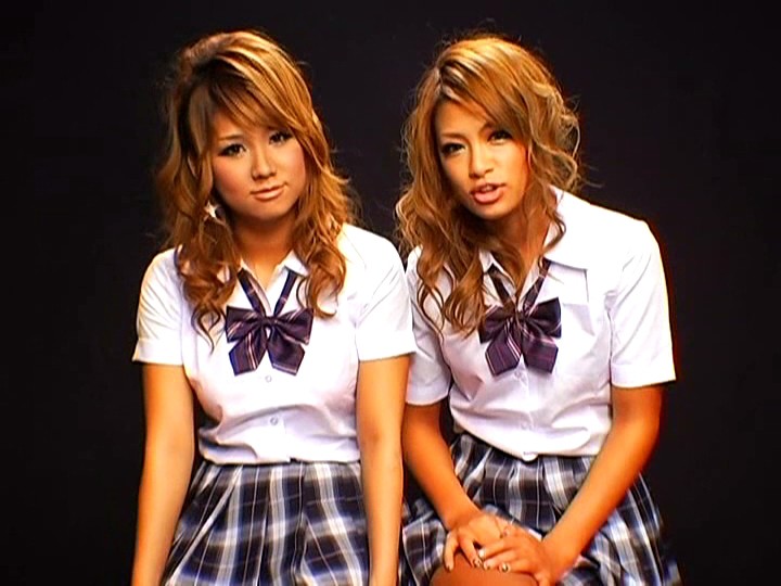 《ギャル》 大量淫語 激シゴキ！ RUMIKA・MOKA 『FANZA...