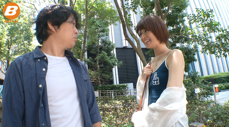 《ギャル》 10年ぶりに再会した姪っ子がエロカワギャルになってボクを誘...