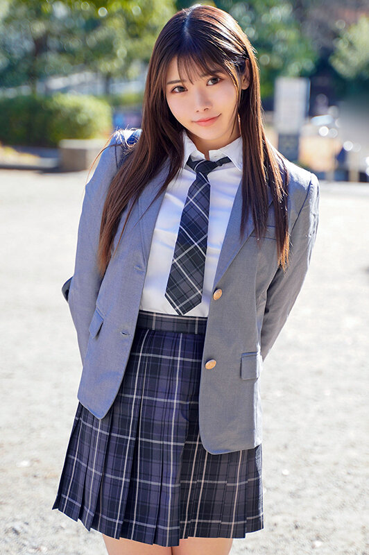 《ギャル》 【アフスク☆セックス】制服のボタンが弾けるレベルの大きなお...