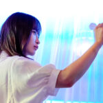 《ギャル》 出会いアプリで知り合った元ギャルと飲みに行ったら昼間っから速攻ホテルw 即チンパクする彼氏持ちチャラEカップとナマ挿入中出しセックス 『FANZA』