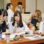 《ギャル》 「中出しされて妊娠したくないなら友達をここに呼び出してよ！」絶倫少年女子●生 友達連鎖中出し輪●3 固定電マver. 『FANZA』