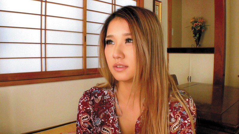 《ギャル》 寝取らせ…幼馴染みの太くて硬いチ○ポで「あなたごめんさい」...