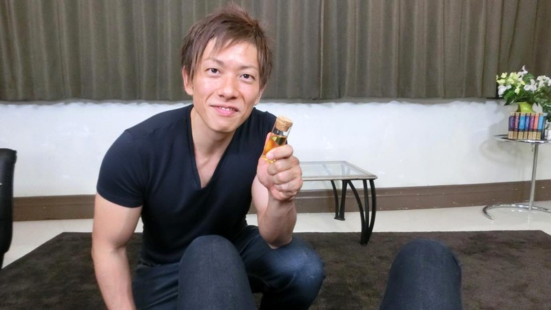 《ギャル》 【VR】しみけんと3P 憧れのAV女優AIKAちゃんと媚薬...