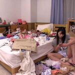 《ギャル》 顔に似合わずゴミ屋敷に平気で暮らす怠惰な女に説教中出し 『FANZA』