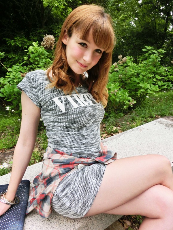 《ギャル》 白人子宮強●受精 『FANZA』